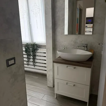 Casa L'aquila 게스트하우스 코모
