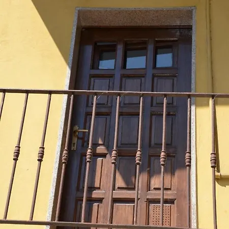 Casa L'aquila بيت ضيافة كومو